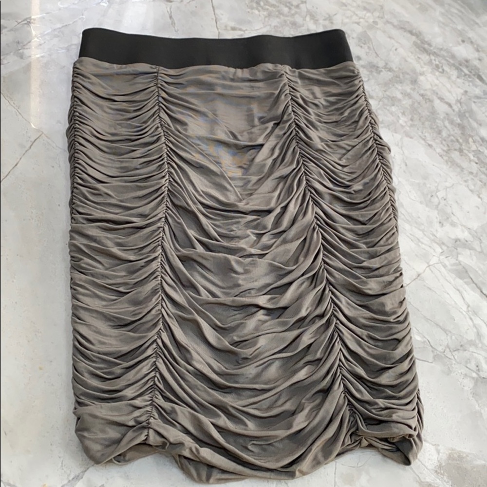 HM Stretchy pencil skirt
